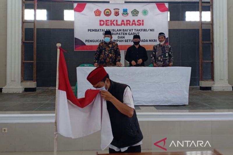 Puluhan pengikut NII di Garut deklarasi sumpah setia pada NKRI