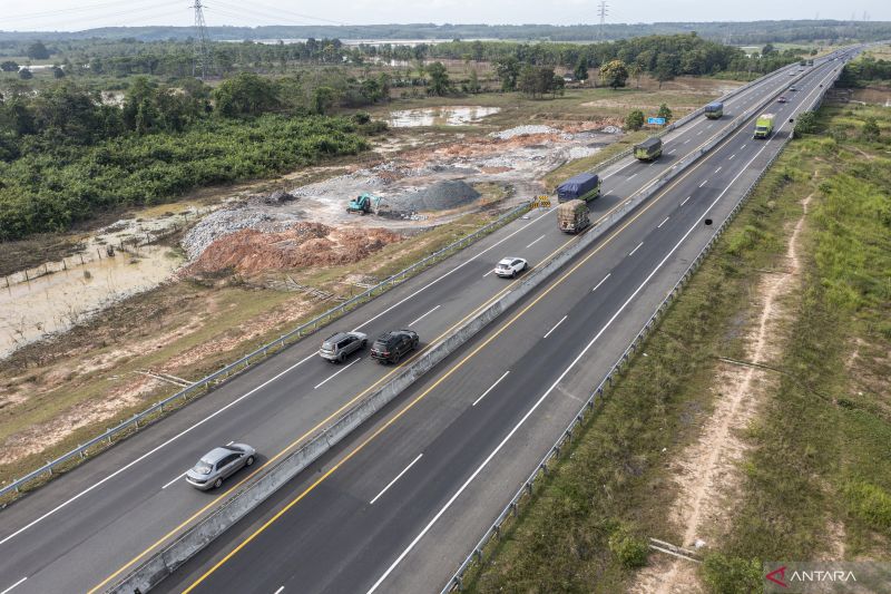 Kenaikan Volume Lalu Lintas Kendaraan Di Tol Bakauheni-Palembang