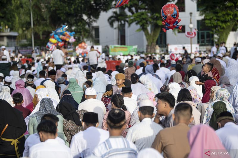 Shalat Idul Fitri di Bundaran Air Mancur Palembang