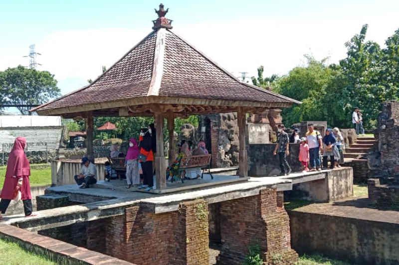 Wisatawan Goa Sunyaragi Cirebon meningkat pada H+1 Lebaran