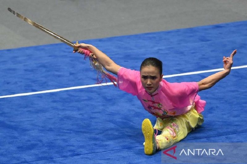 Nandhira Mauriskha raih medali perak wushu SEA Games Vietnam
