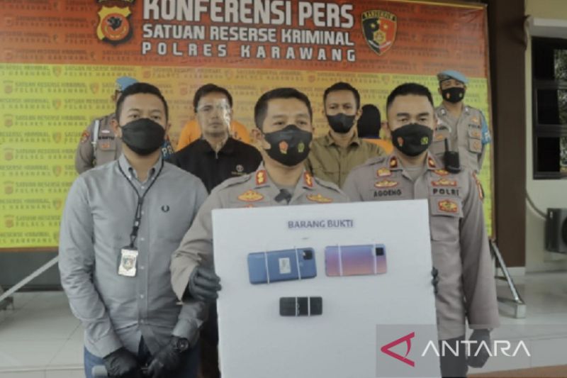 Polres Karawang tangkap 2 pelaku kasus penjambretan saat mudik Lebaran