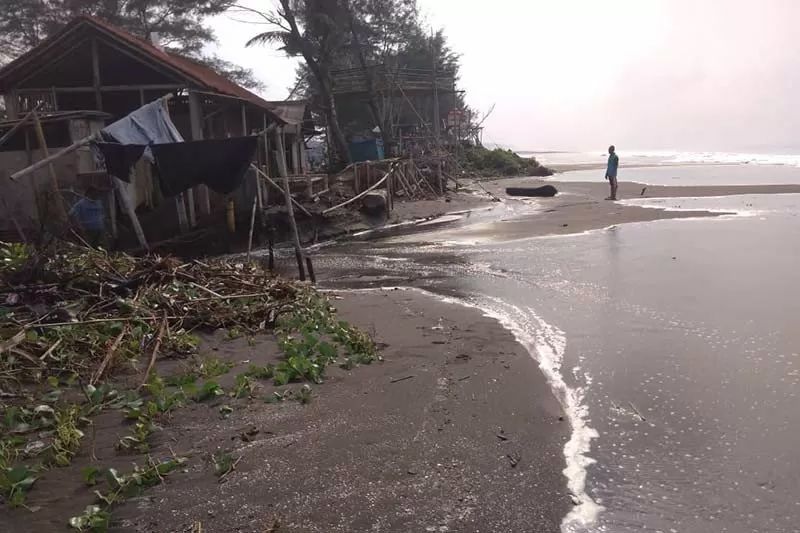 BMKG imbau waspadai potensi rob di pesisir selatan Jabar-DIY