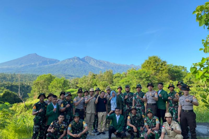 Desa Senaru sambut peserta Latsitarda