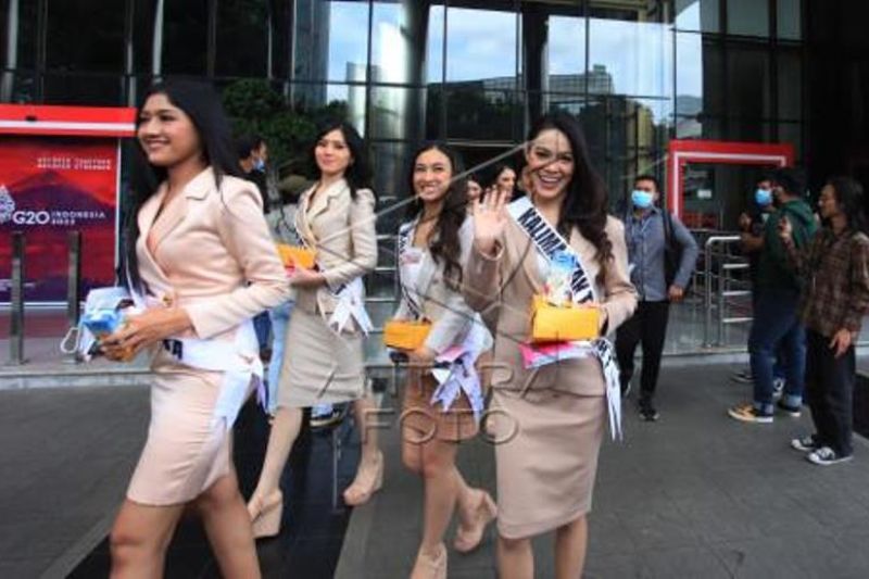 Kunjungan Finalis Puteri Indonesia Ke KPK