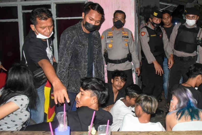 Polisi Kota Cirebon gerebek sarang geng motor