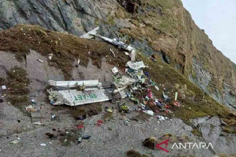 Pesawat Tara Air ditemukan di pegunungan Nepal