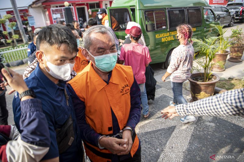 15 Orang Mantan Anggota DPRD Muara Enim Dipindahkan ke Lapas Pakjo dan Lapas Merdeka