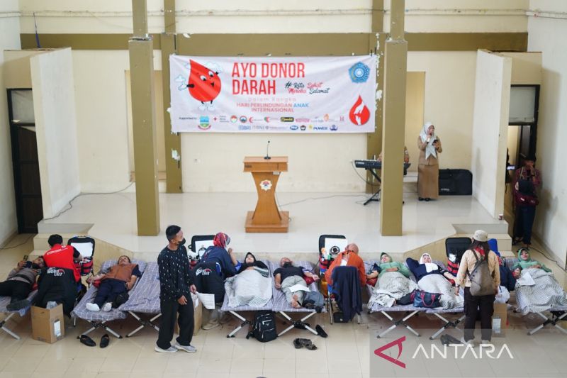 Pengurus PKK Garut selenggarakan donor darah bantu anak penderita talasemia