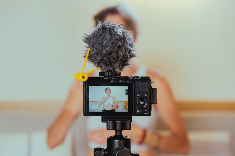 Perbedaan KOL dan Influencer, anak marketing harus tahu!