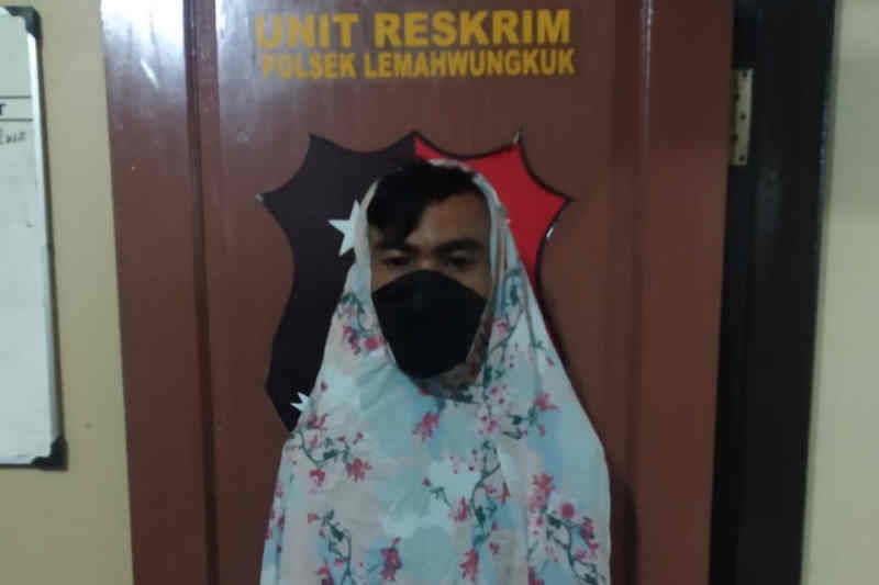 Polisi Kota Cirebon bekuk pencuri yang menyamar kenakan mukena dan masker