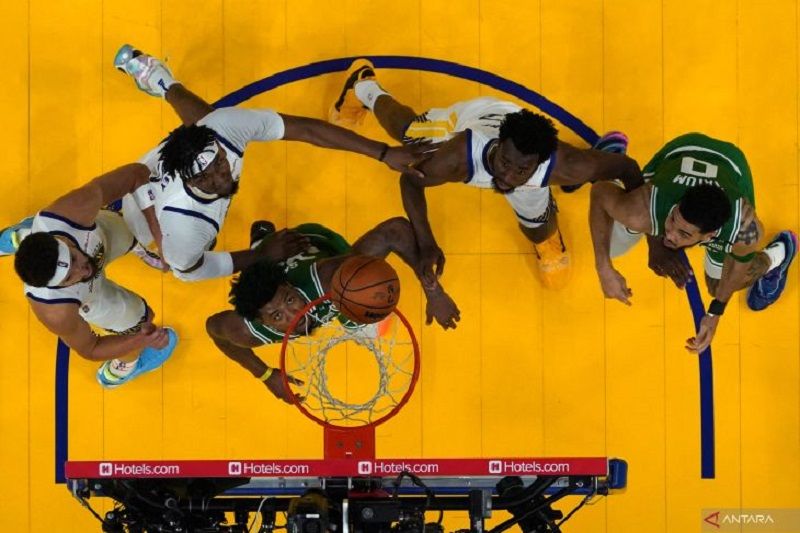 Final NBA:  Boston Celtics sementara unggul 1-0 atas Golden State Warriors