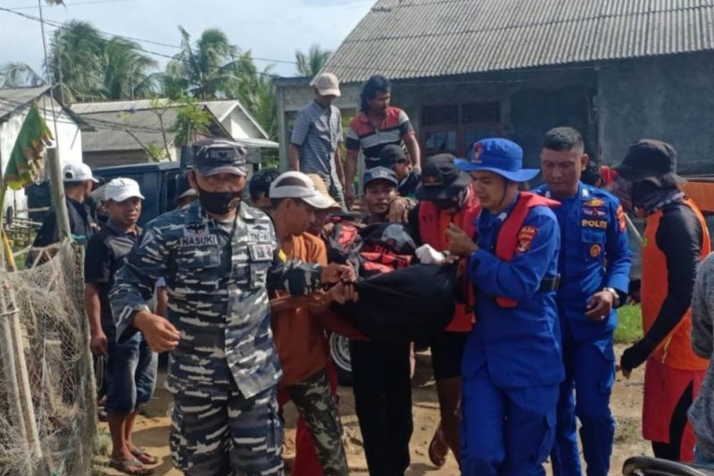 Nelayan tenggelam di laut Lampung Timur ditemukan meninggal