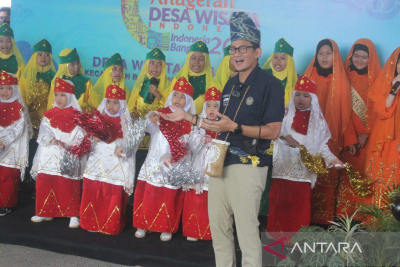 Menhub desak tingkatkan kebersihan desa wisata