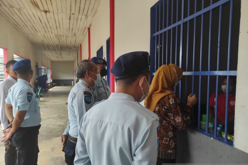 Kadivpas Kalbar Perkuat Fungsi Petugas Pemasyarakatan Rutan Kelas II B ...