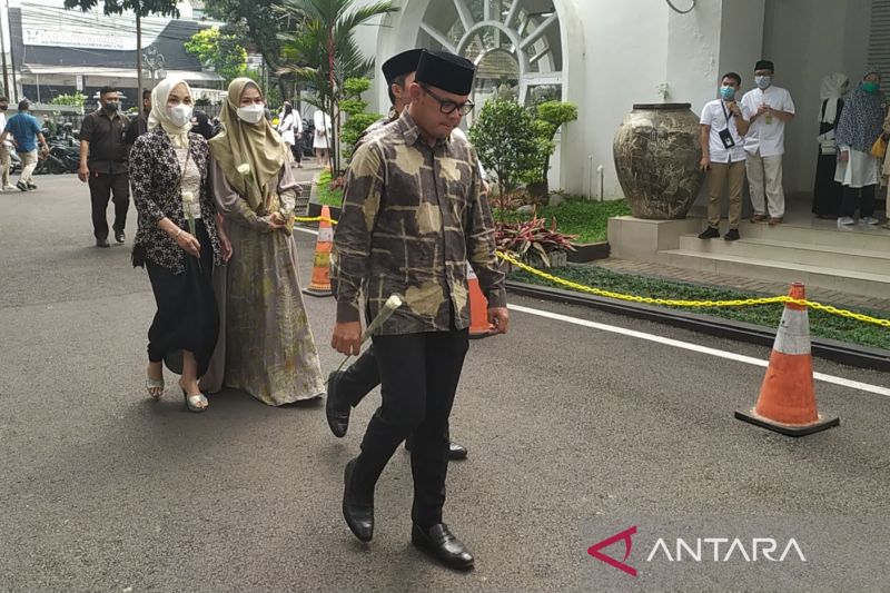 Wali Kota Bogor Bima Arya sebut Ridwan Kamil luar biasa tabah hadapi musibah