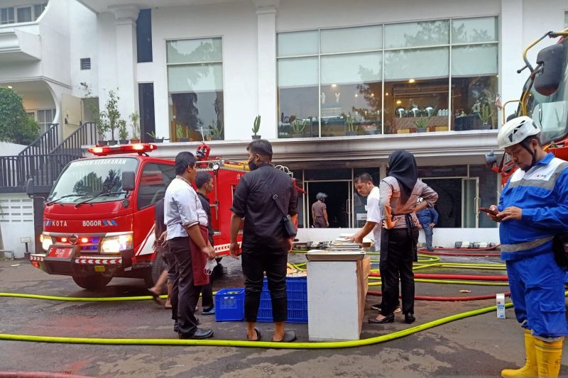 Hotel di Bogor kebakaran akibat aliran listrik di plafon