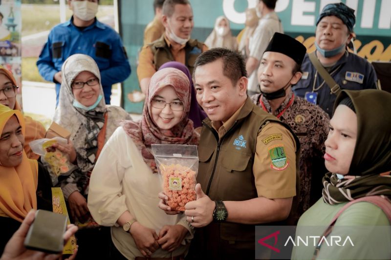 Pelaku UMKM di Karawang dilatih peningkatan kualitas produk