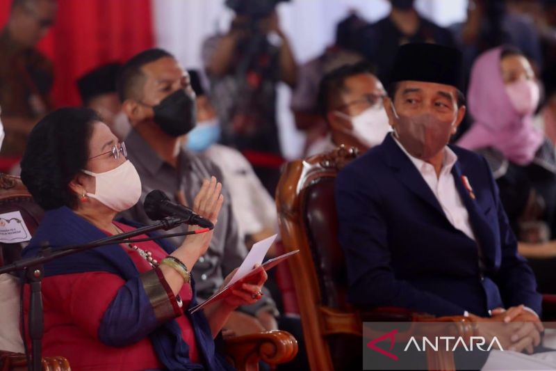 Arahan Megawati untuk Ganjar Pranowo agar disiplin, kata Sekjen PDIP