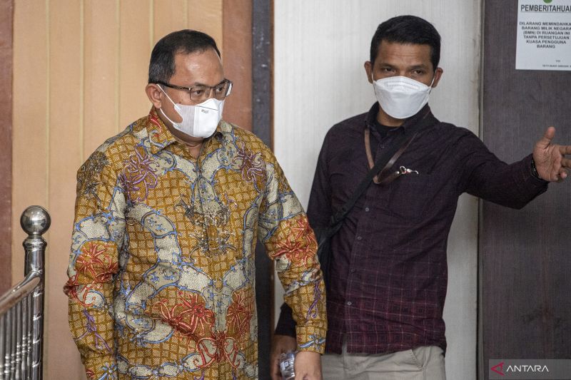 Dodi Reza Alex Noerdin Memberikan Keterangan Sebagai Terdakwa