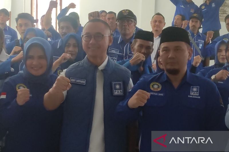 PAN Cianjur ajukan nama Zulkifli Hasan dan Ridwan Kamil untuk Pilpres 2024
