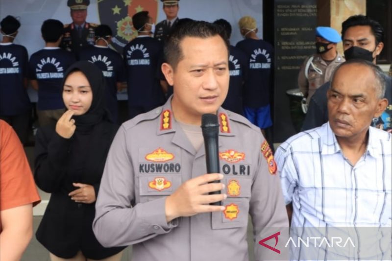 150 aparat diterjunkan saat pemakaman Eril di Cimaung Bandung