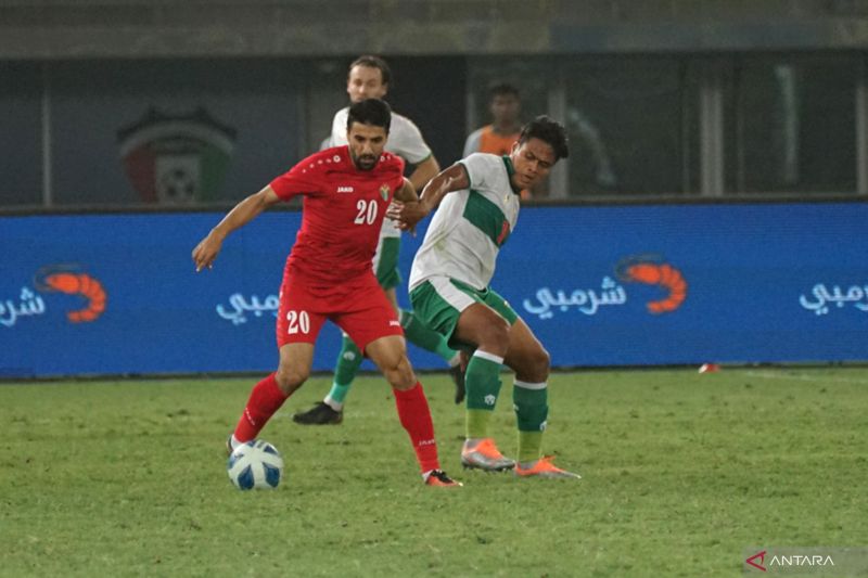 Suporter Indonesia di Kuwait terus semangati pemain Timnas walau kalah