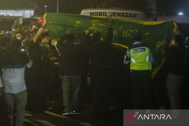 Jenazah Eril disemayamkan di Gedung Pakuan Bandung