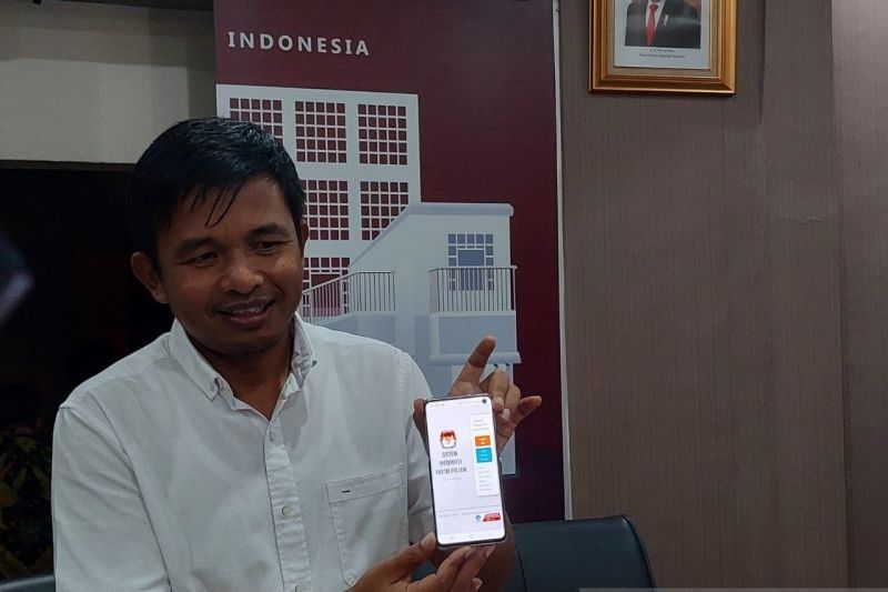 Aplikasi Sipol ungkap komisioner KPU dan dua ASN terdaftar sebagai anggota parpol
