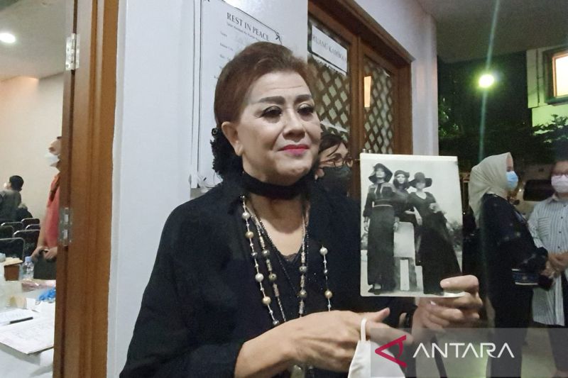Sumi Hakim kenang Rima Melati saat bersama karier di dunia peragawati 1970-an