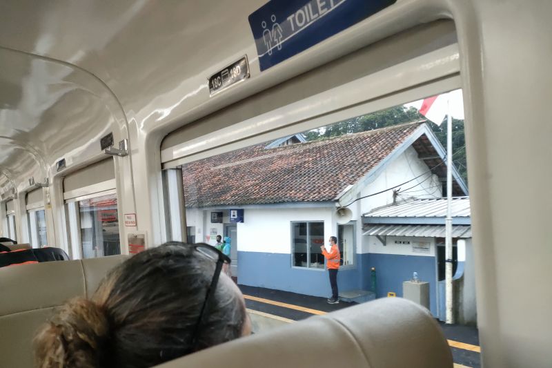 Pembelian tiket KA Pangrango lintas Bogor-Sukabumi melalui daring