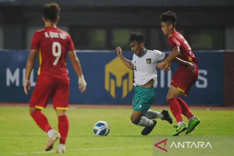 Piala AFF U-19 2022, Timnas Indonesia vs Vietnam berakhir 0-0