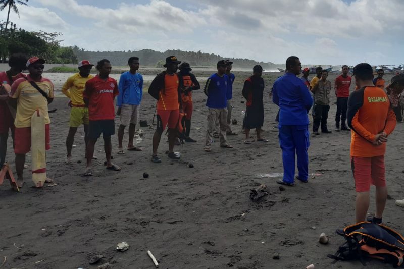 Polisi sebut 3 wisatawan yang tewas terseret ombak terjadi di area pantai berbahaya