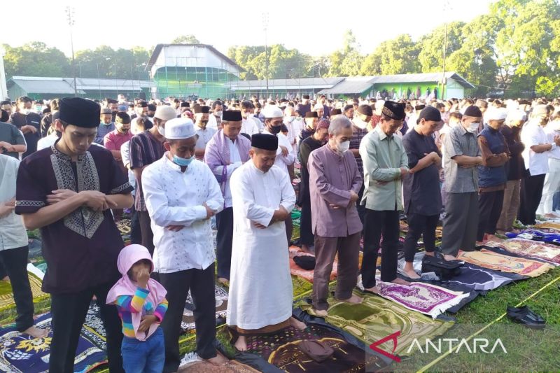 Sebagian warga Bandung Shalat Idul Adha di Lapangan Lodaya