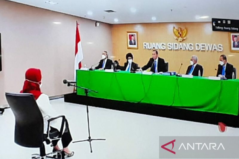 Lili Pintauli mundur dari KPK, sidang etik gugur