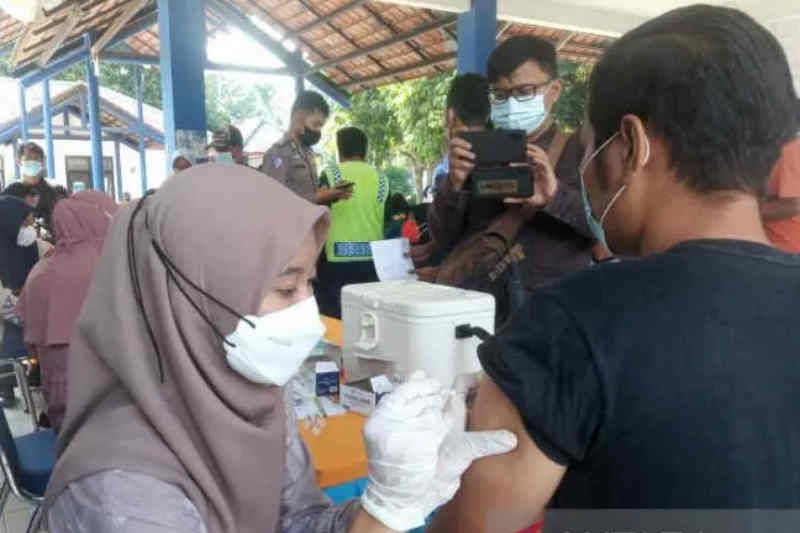 Antusiasme masyarakat untuk vaksinasi penguat di Cirebon rendah