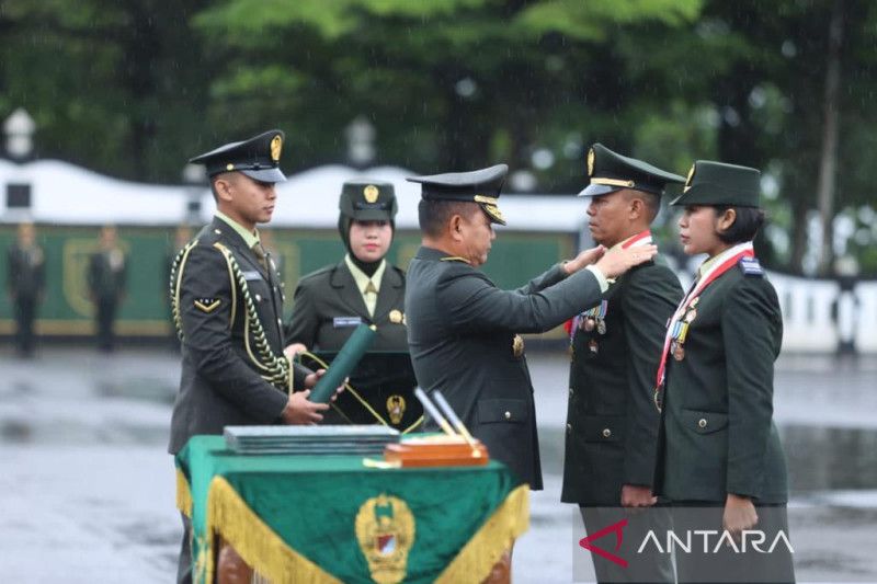 Kasad lantik 593 perwira muda di Diktukpa TNI AD Bandung