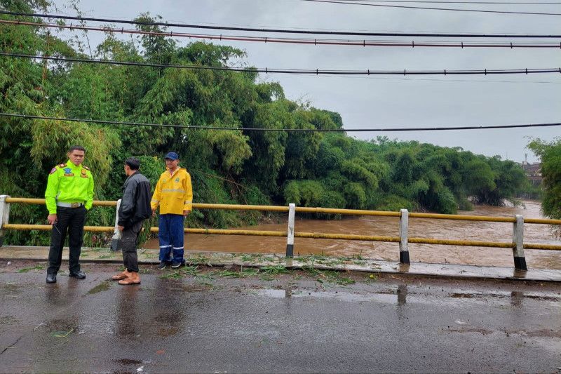 Warga Garut diminta siaga banjir luapan Sungai Cimanuk