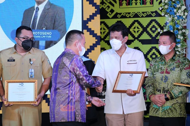 Kepala ANTARA Biro Lampung Terima Penghargaan