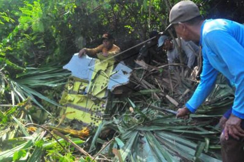 Penemuan Serpihan Pesawat Latih Yang Jatuh Di Blora