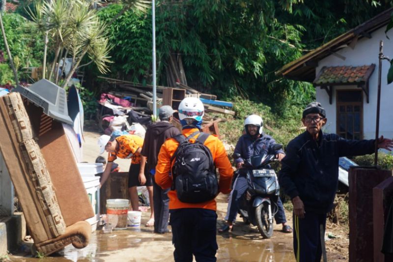 Pemkab Garut verifikasi data rumah yang terdampak banjir bandang