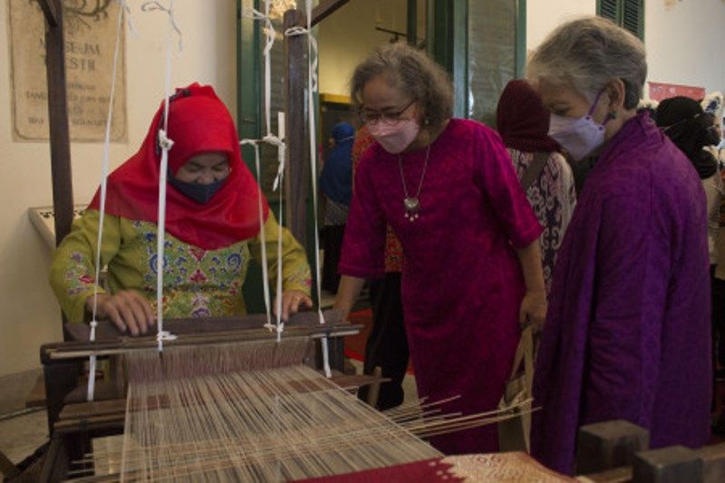 Pameran Kain Tenun Indonesia Di Museum Tekstil