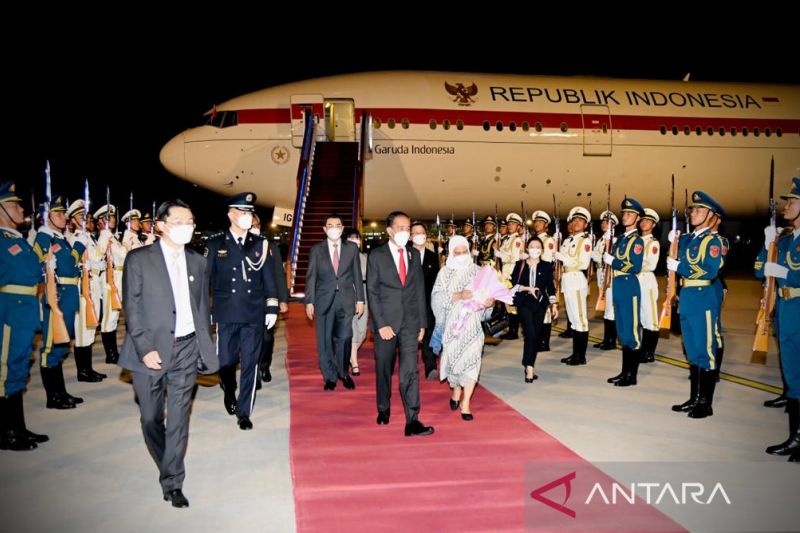 Presiden Jokowi tiba di Beijing China