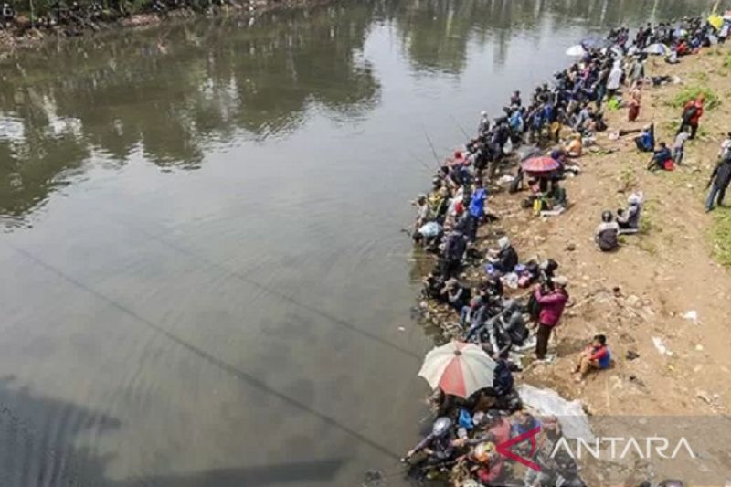 Mancing dan tangkap ikan meriahkan hari jadi Purwakarta