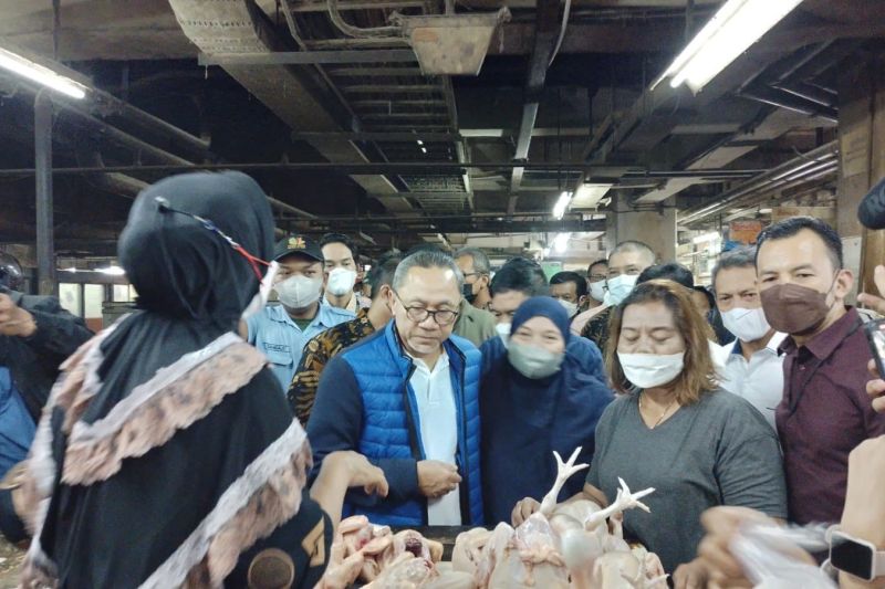 Prices of basic necessities in Surabaya stable: Trade Minister - Vimarsana News