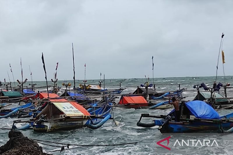 BMKG ingatkan warga di pesisir selatan Cianjur siaga gempa dan tsunami