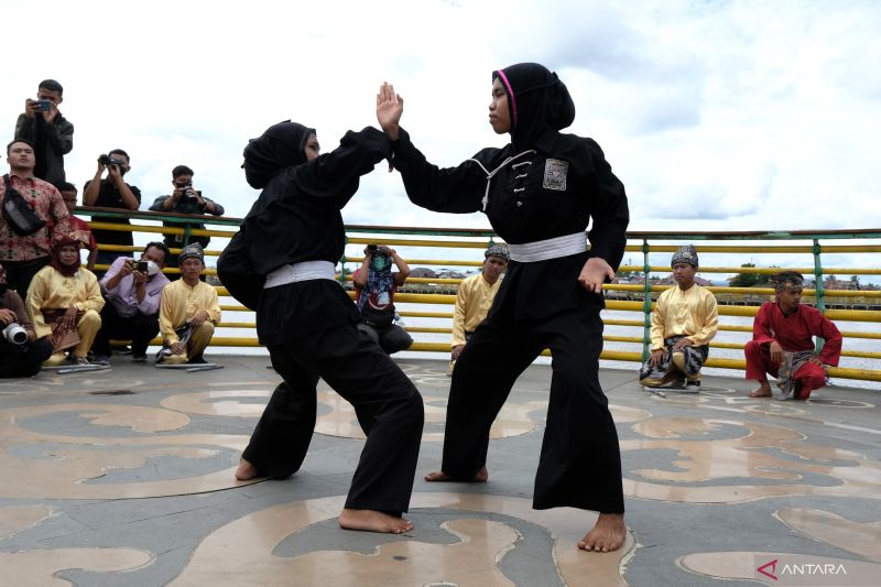 Raja Tayan Usilkan Silat Melayu Pukol Tujuh Didaftarkan Sebagai Wbtb