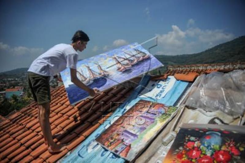 Penjualan lukisan Di Kampung Jelekong Mulai Bergeliat