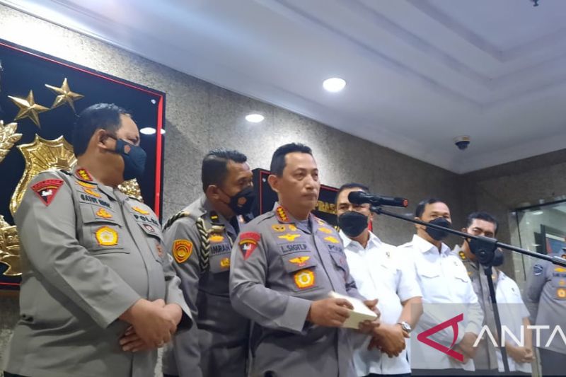 Kapolri Listyo Sigit resmi copot Irjen Ferdy Sambo sebagai Kadiv Propam