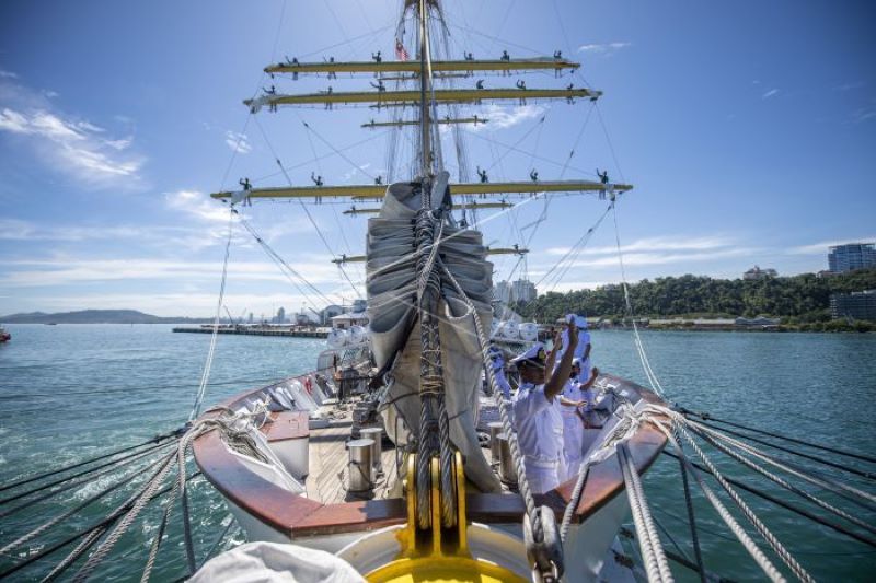 KRI Bima Suci Menuju Tual, Maluku